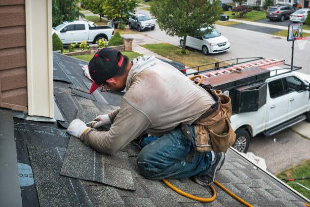 Professional Gutter Installation technician working in Duncanville, TX